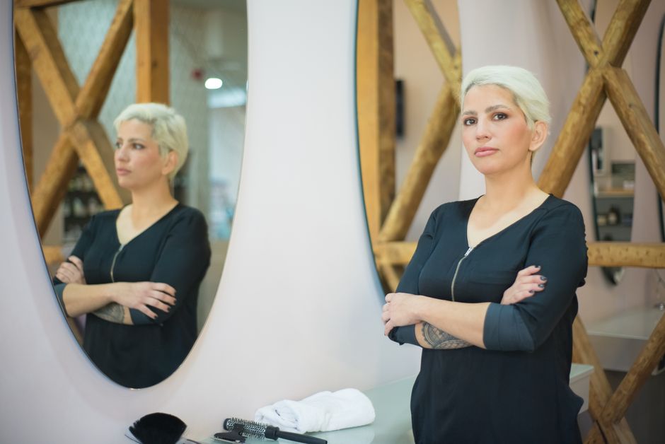 Manicurista y cosmetóloga